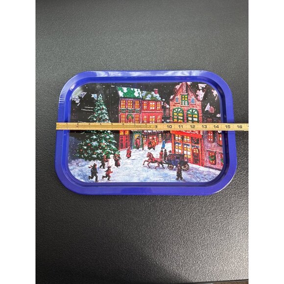 Set Of 4 Vintage Christmas Holiday Trays With Winter Village Design - Picture 3 of 5